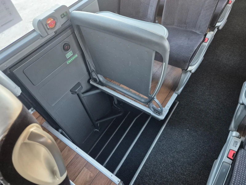 Mercedes-Benz Tourismo, снимка 14 - Бусове и автобуси - 51781687