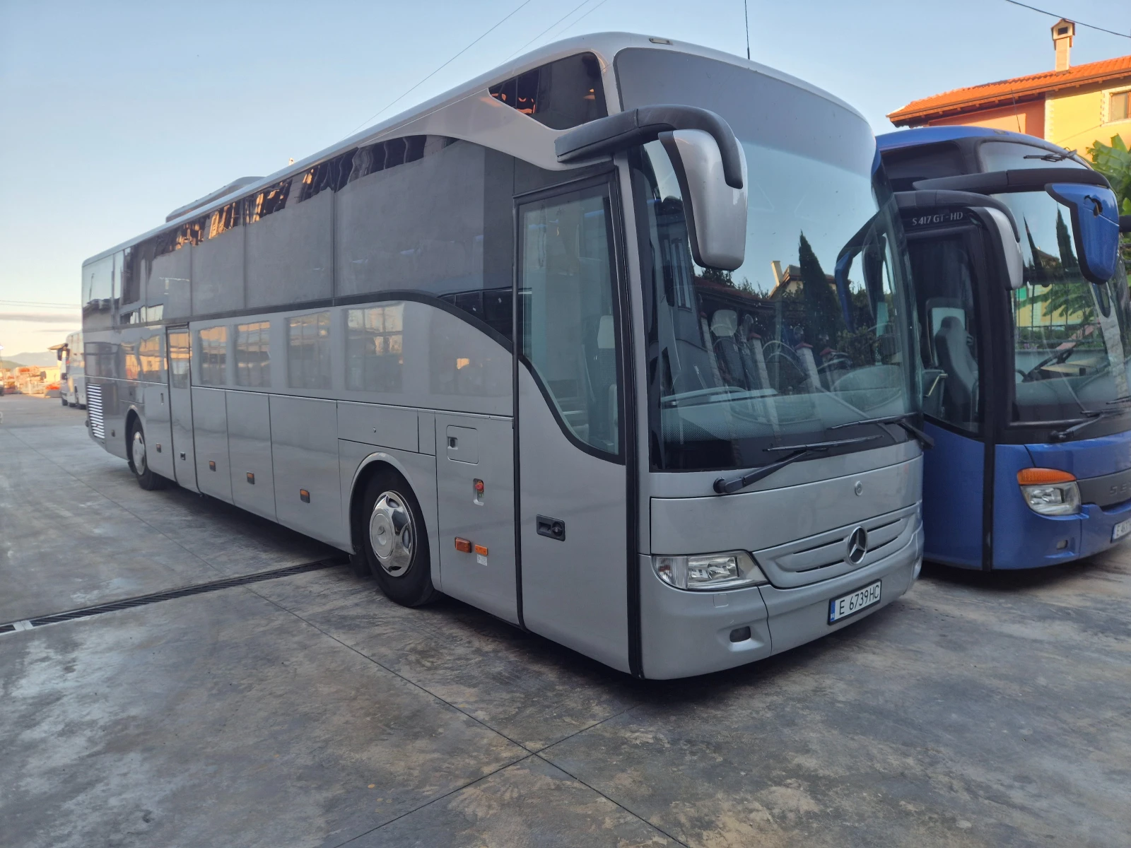 Mercedes-Benz Tourismo  - изображение 6