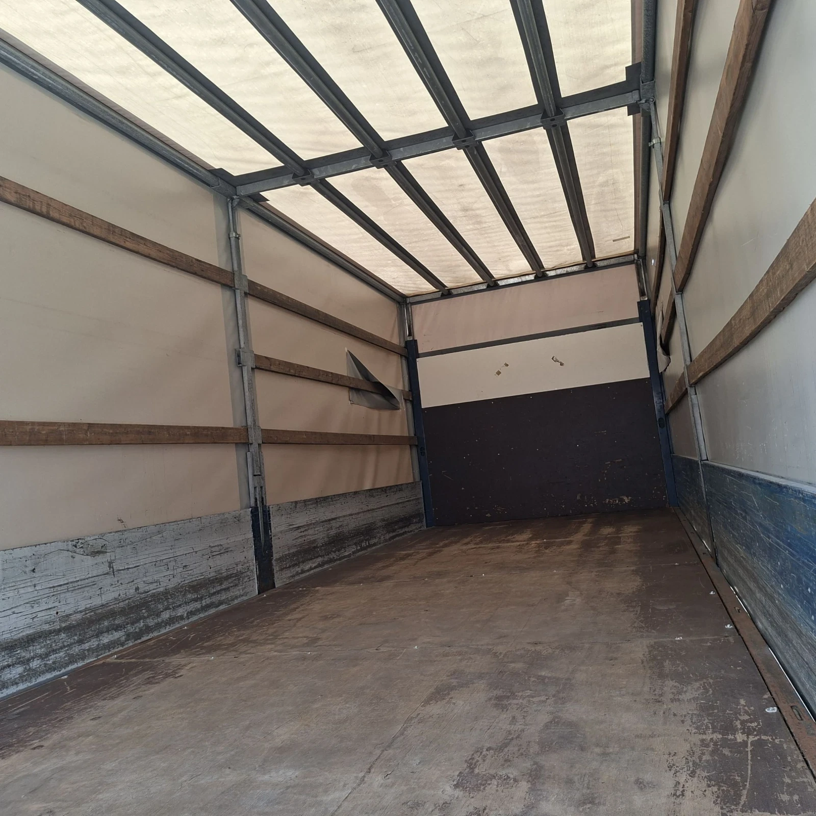 Mercedes-Benz Atego 1224 КЛИМА БОРД ВЪЗ.ОКАЧВАНЕ - изображение 10
