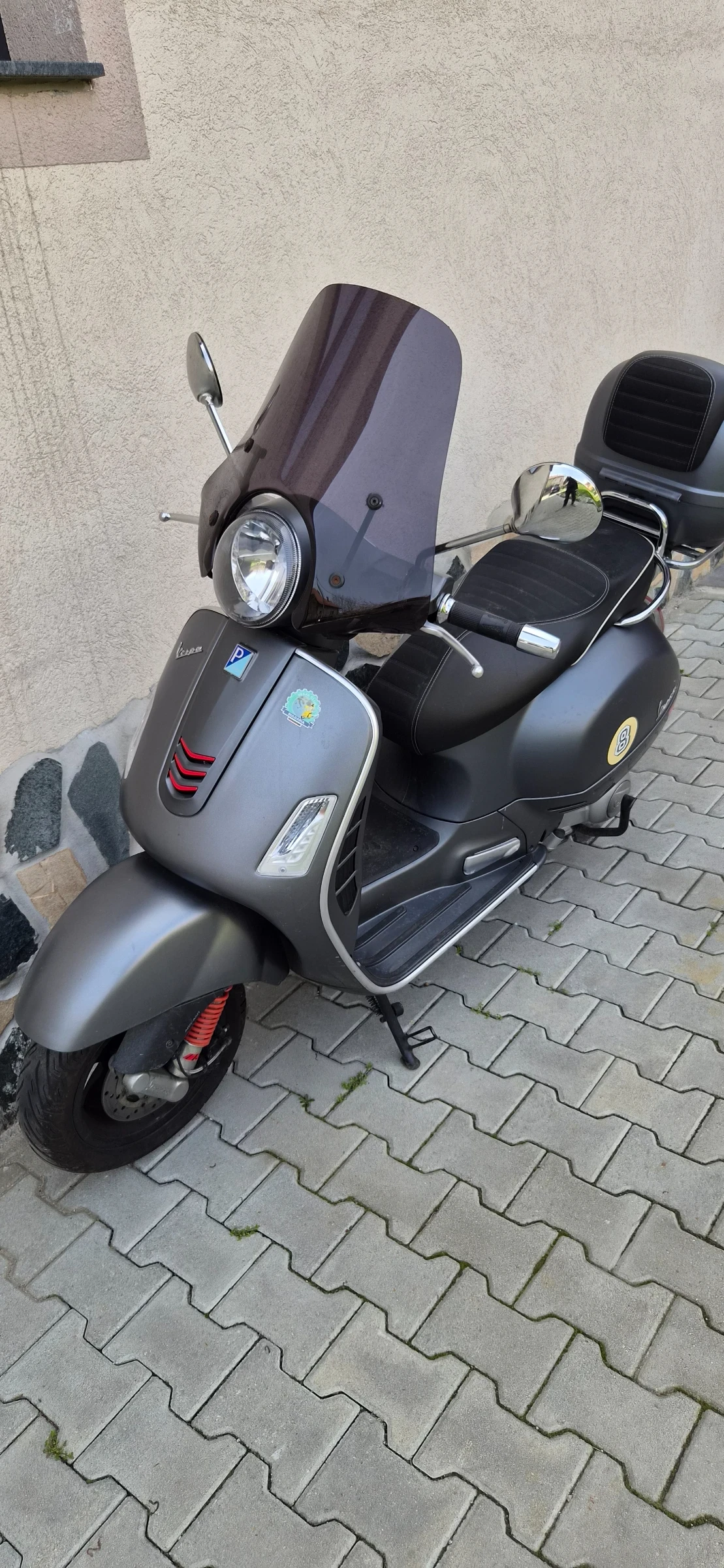 Vespa GTS