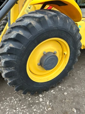 Багер New Holland LB 115.B, снимка 12