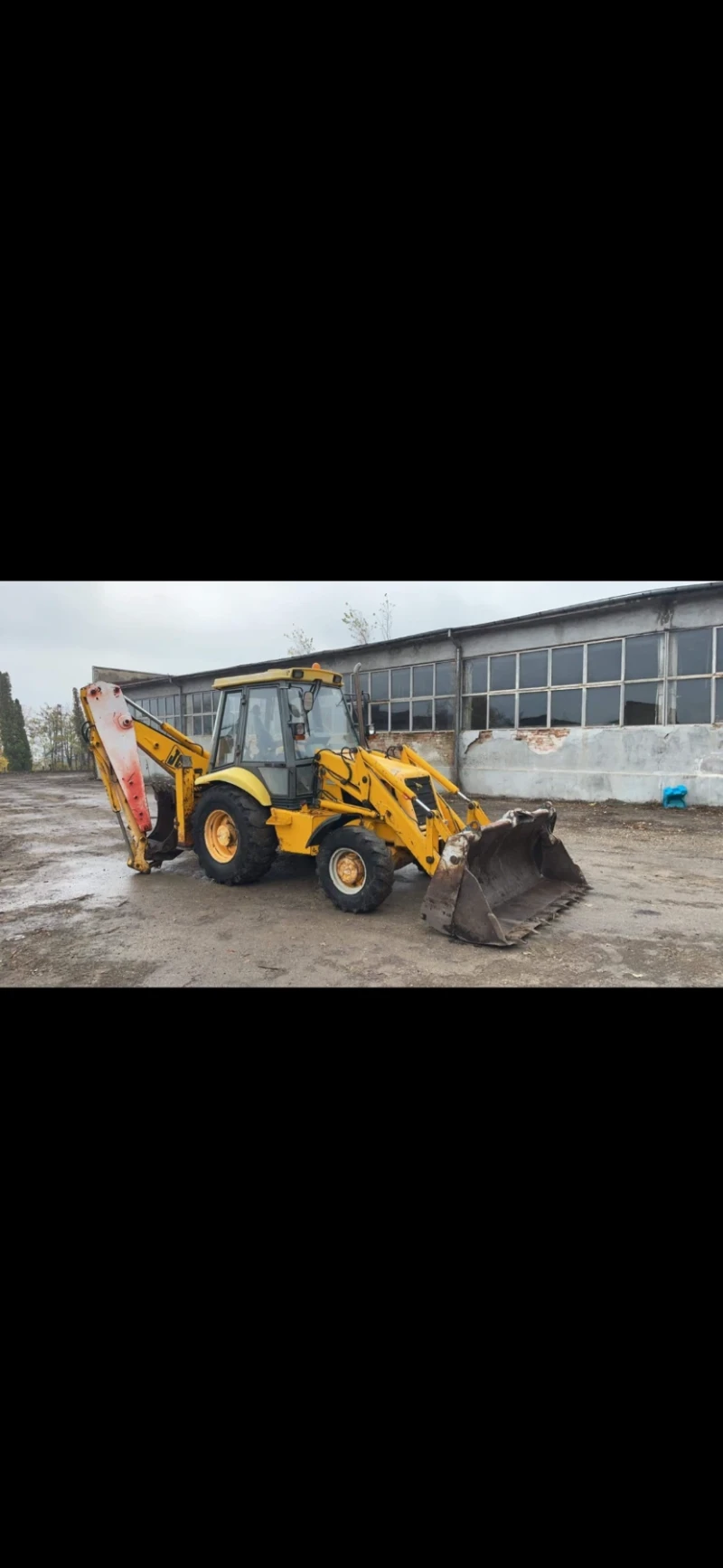 Багер JCB 3CX