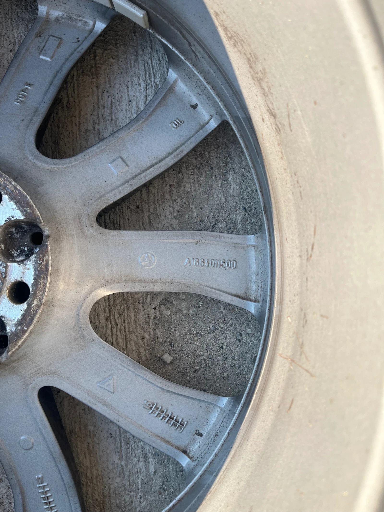 Гуми с джанти Michelin 255/50R19, снимка 4 - Гуми и джанти - 54123260