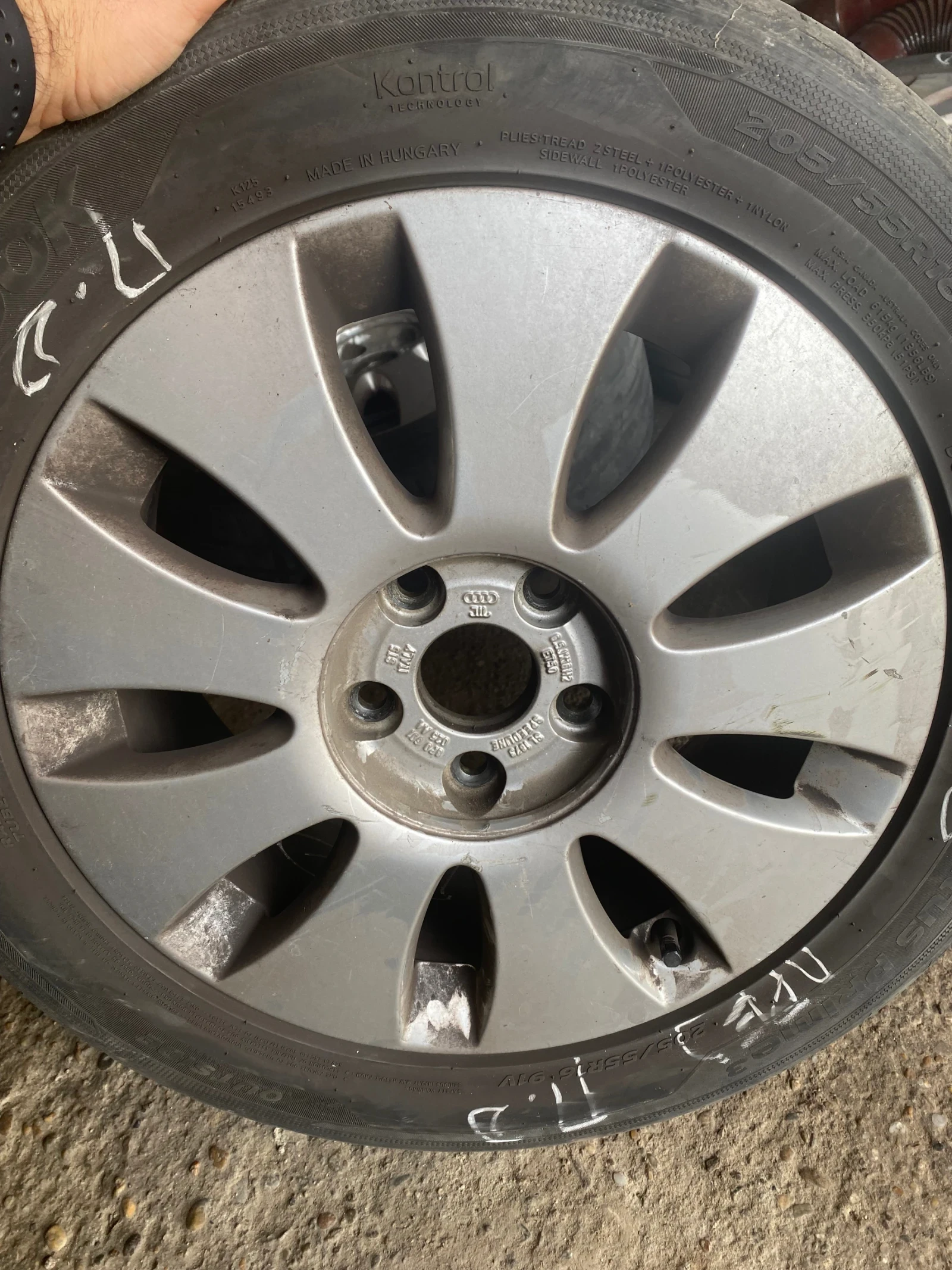 Гуми с джанти Hankook 205/55R16, снимка 4 - Гуми и джанти - 54519159