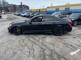 Mercedes-Benz C 300 АМГ Пакет/CARFAX/Панорама/Подгрев/Памет/Клип, снимка 2