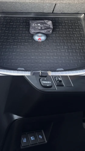 Toyota Yaris 1.5i Hybrid, снимка 16