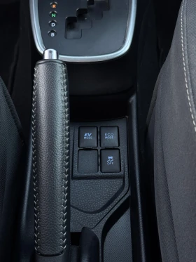 Toyota Yaris 1.5i Hybrid, снимка 12