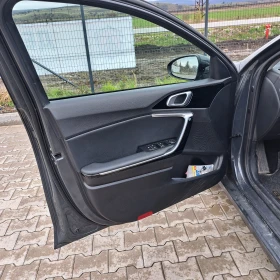 Kia Ceed SW EXECUTIVE Бензин/Газ, снимка 12