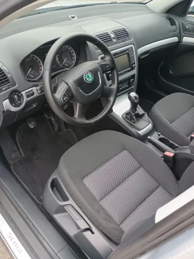 Skoda Octavia * SCOUT * 4X4 * XENON * ПОДГРЕВ * НАВИГАЦИЯ  - 7200 € / 14081.98 лв. - 22709096 7