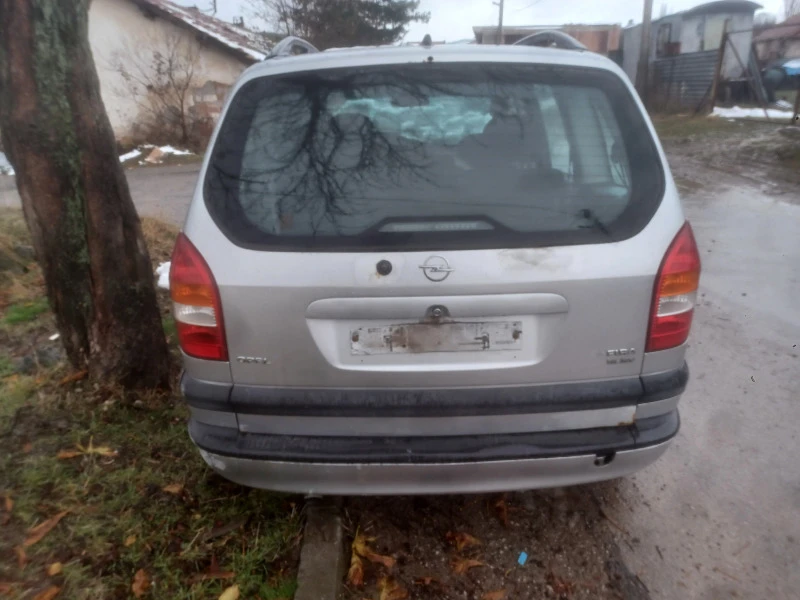 Opel Zafira 1.8, снимка 2 - Автомобили и джипове - 47046793