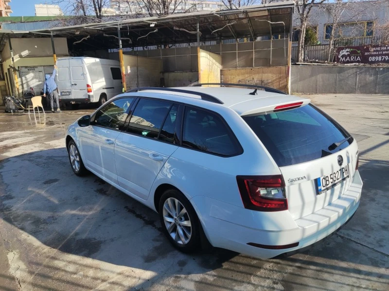 Skoda Octavia Метан, снимка 2 - Автомобили и джипове - 47231915