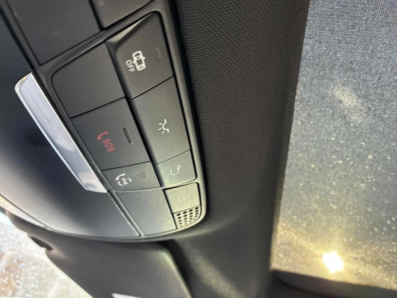 Mercedes-Benz C 300 * CARFAX * БЕЗ ПЪРВОНАЧАЛНА ВНОСКА, снимка 13 - Автомобили и джипове - 52670117