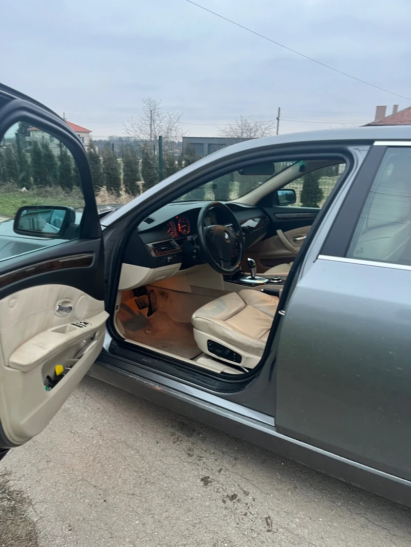 BMW 530, снимка 9 - Автомобили и джипове - 53306631