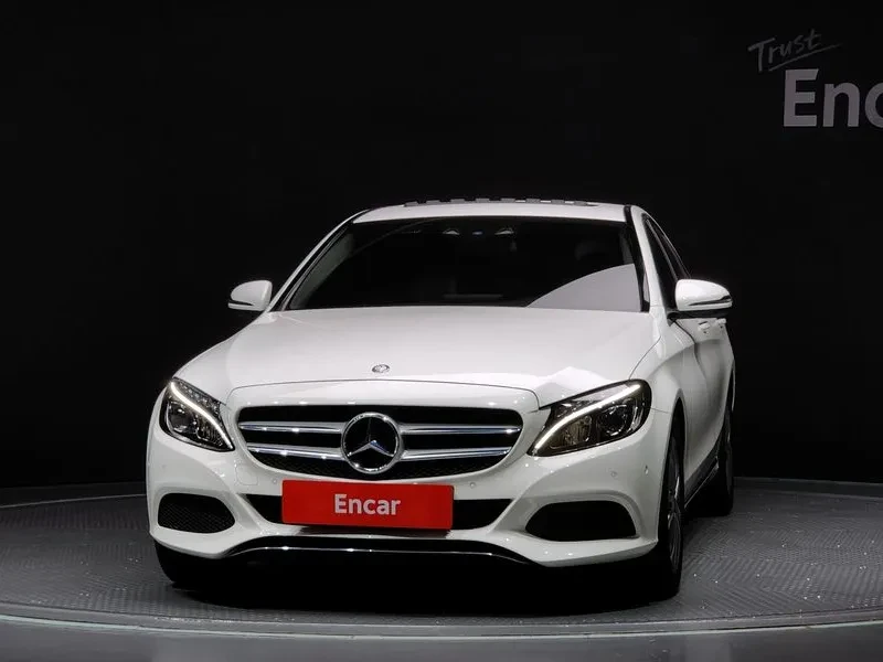 Mercedes-Benz C 180  - изображение 3