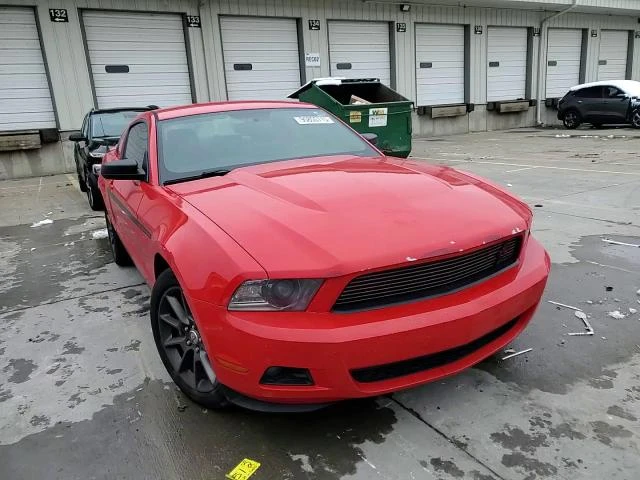 Ford Mustang 3.7L 6 Rear-wheel drive
