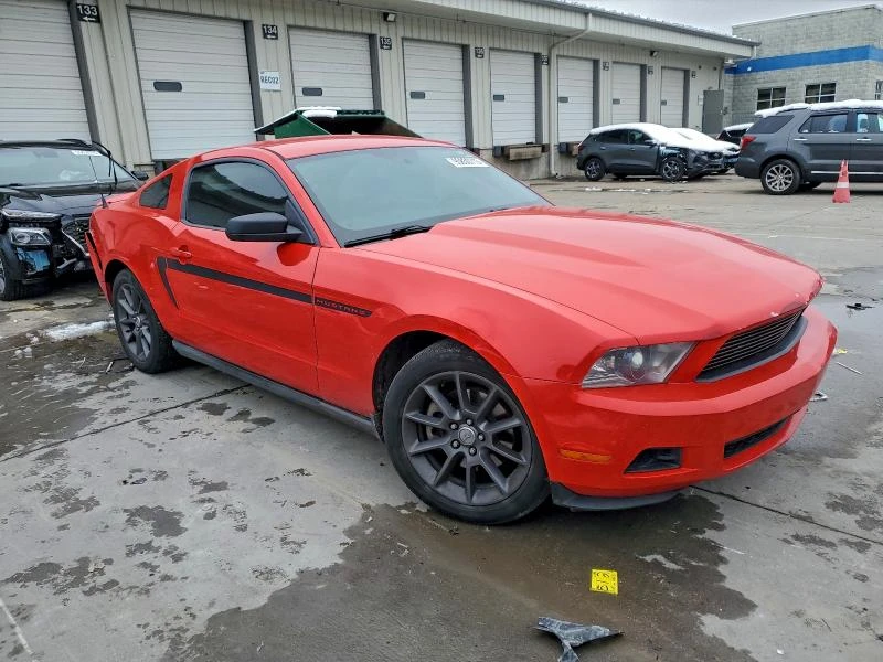 Ford Mustang 3.7L 6 Rear-wheel drive, снимка 8 - Автомобили и джипове - 53570816