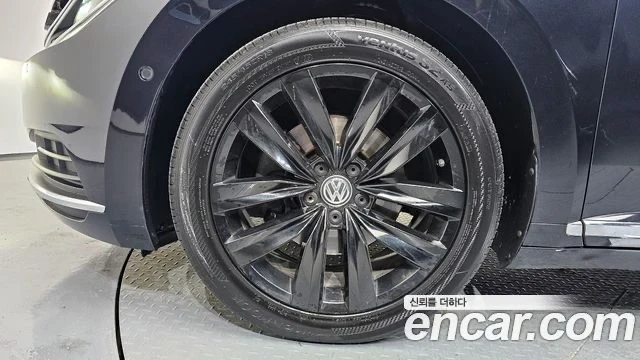 VW Arteon, снимка 3 - Автомобили и джипове - 54109216