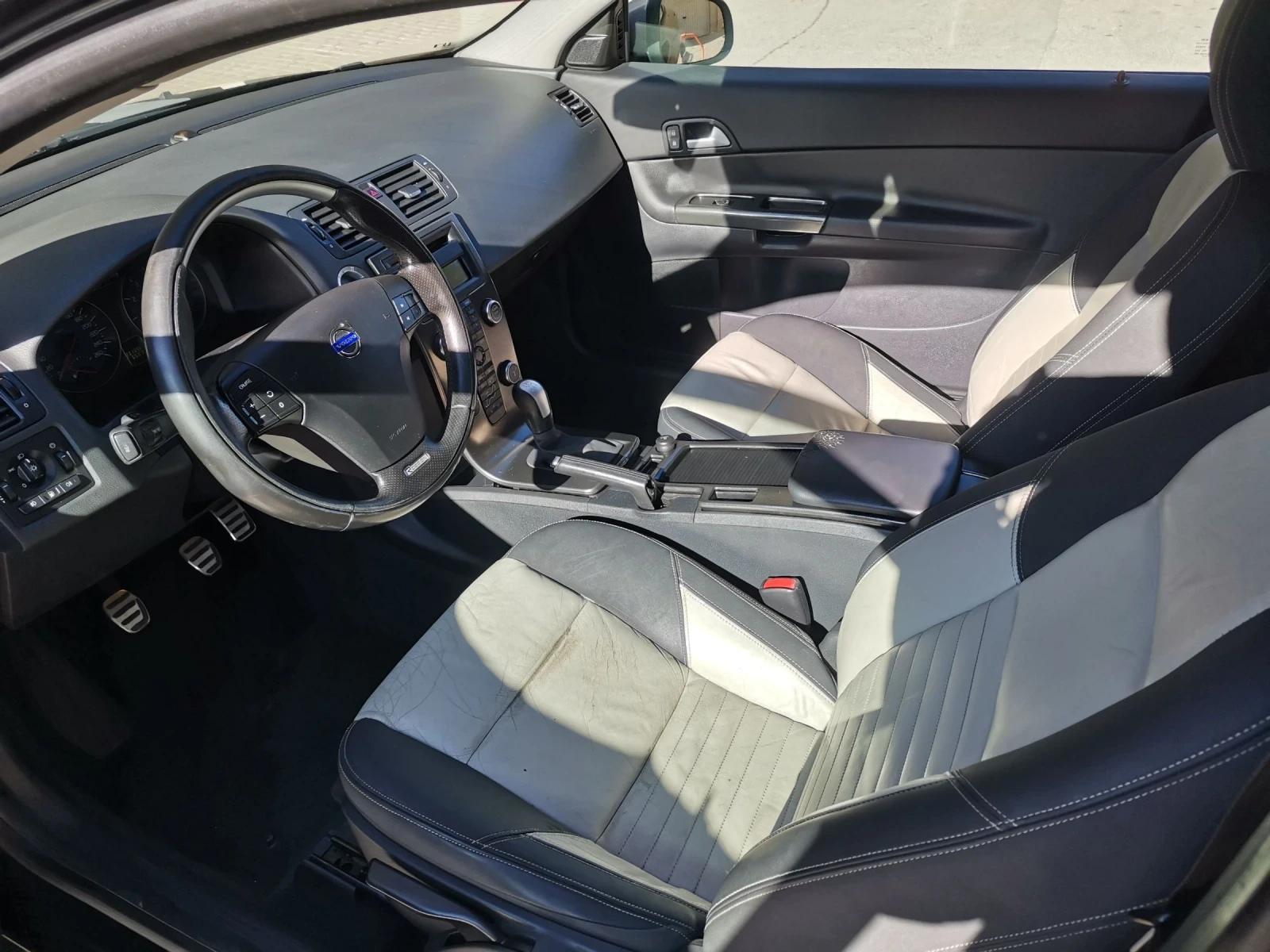 Volvo C30 2.0 R DESIGN SWISS | Mobile.bg — изображение 11