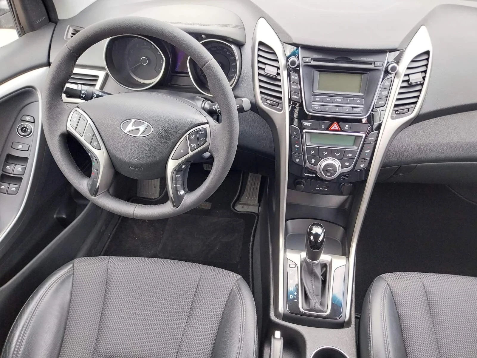 Hyundai I30 1, 6i - изображение 10