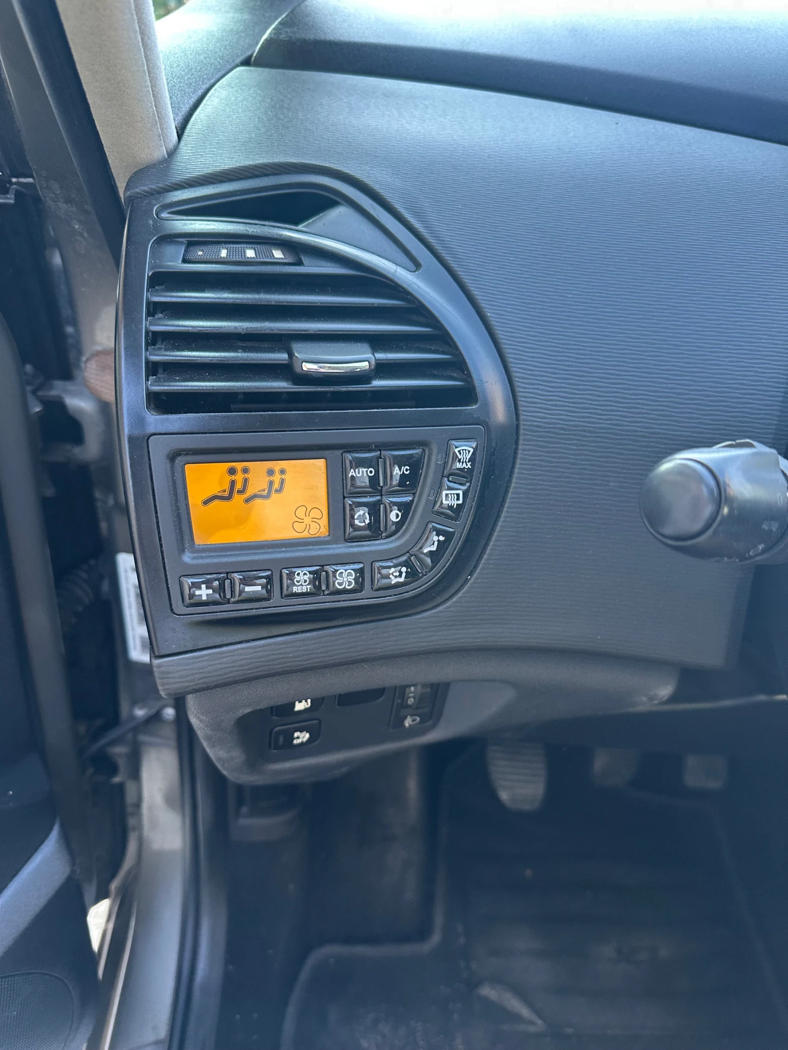 Citroen C4 Picasso  - изображение 10