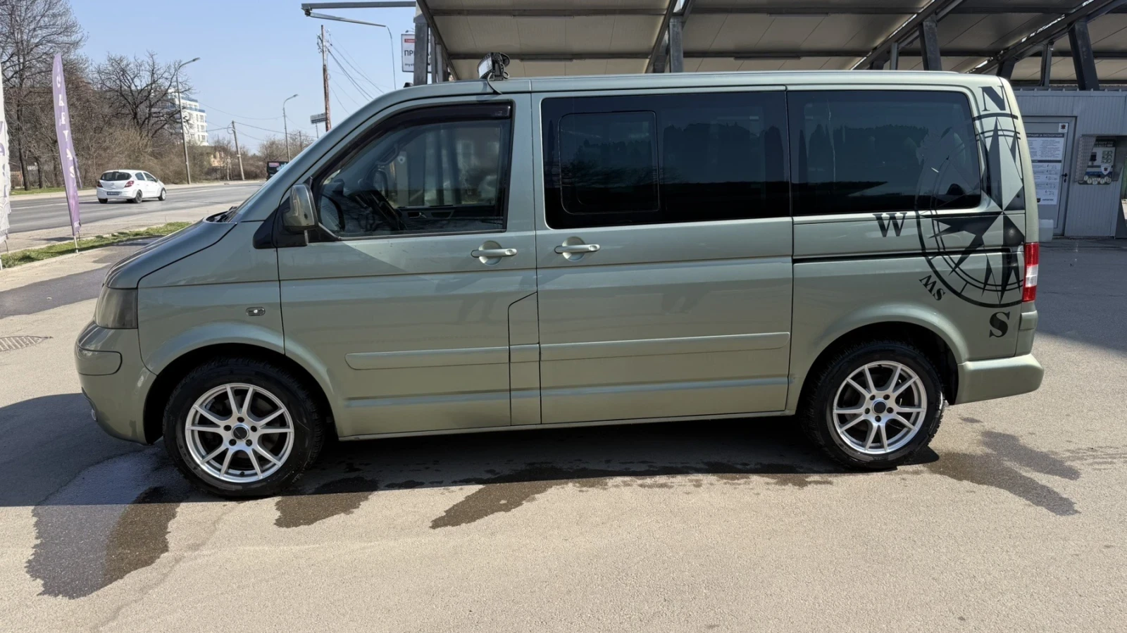 VW Multivan 2.5 130кс  🔝, снимка 6 - Автомобили и джипове - 50783514