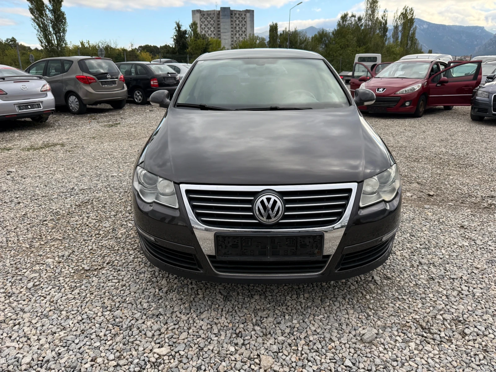VW Passat 2.0TDI-170PS-АВТОМАТ-HIGHLINE - изображение 2