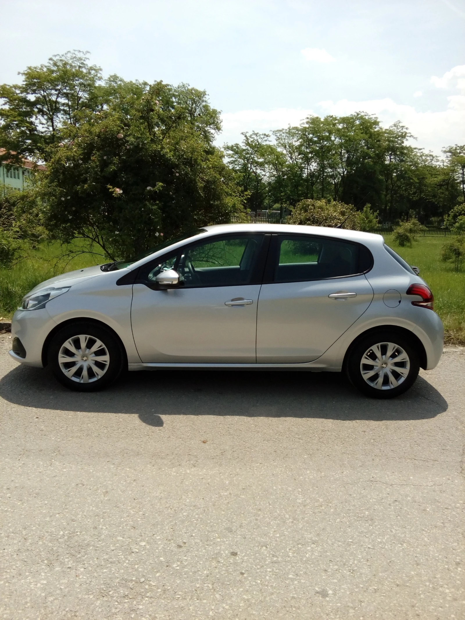 Peugeot 208 PureTech - изображение 4