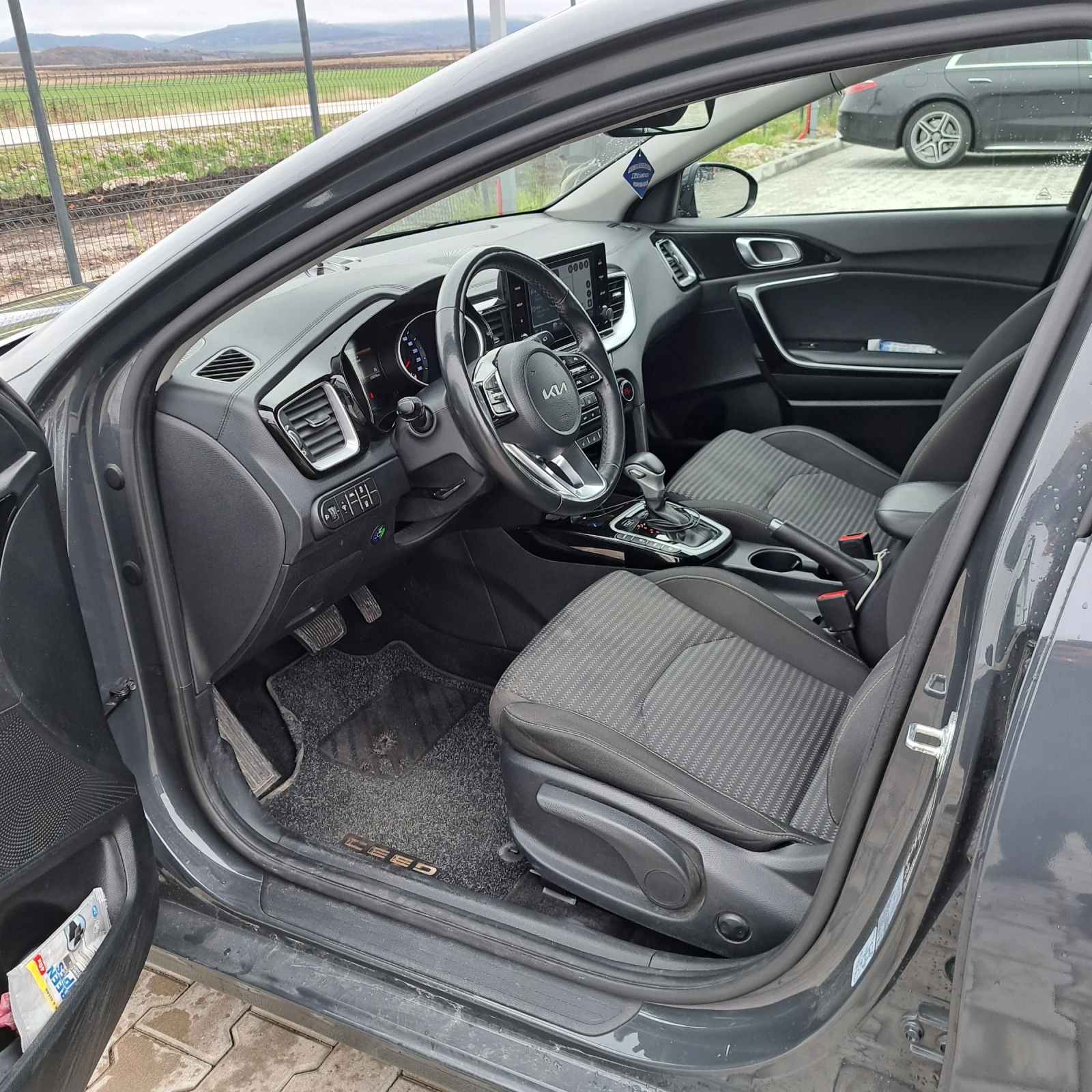 Kia Ceed SW EXECUTIVE ������/��� | Mobile.bg � ����������� 14