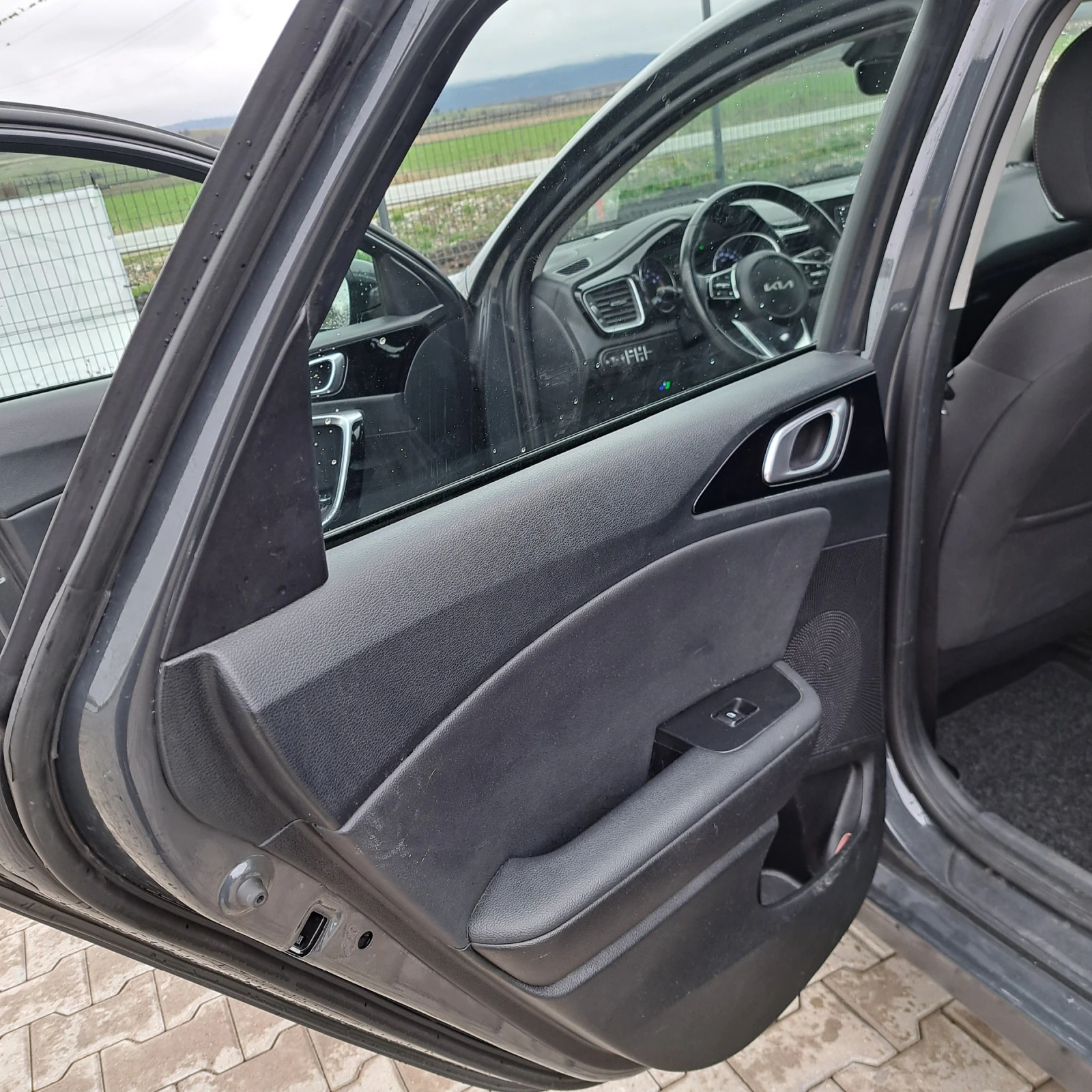 Kia Ceed SW EXECUTIVE ������/��� | Mobile.bg � ����������� 13