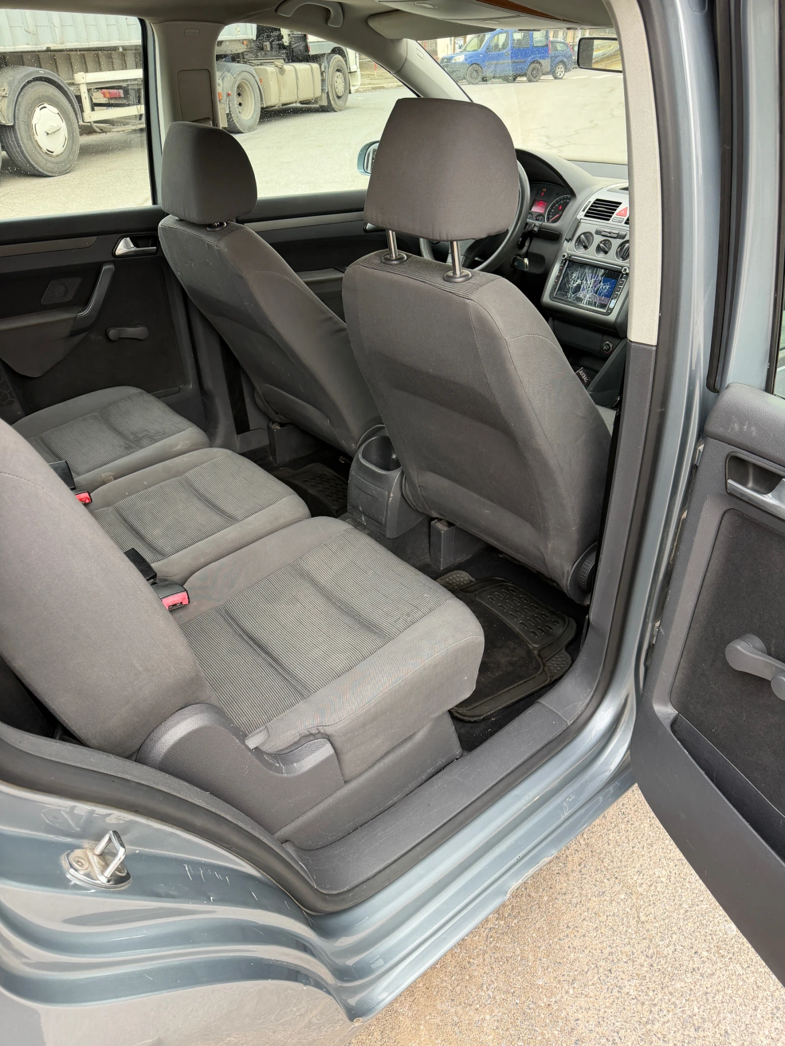 VW Touran 1.9 tdi BLS 6+ 1 facelift | Mobile.bg � ����������� 12