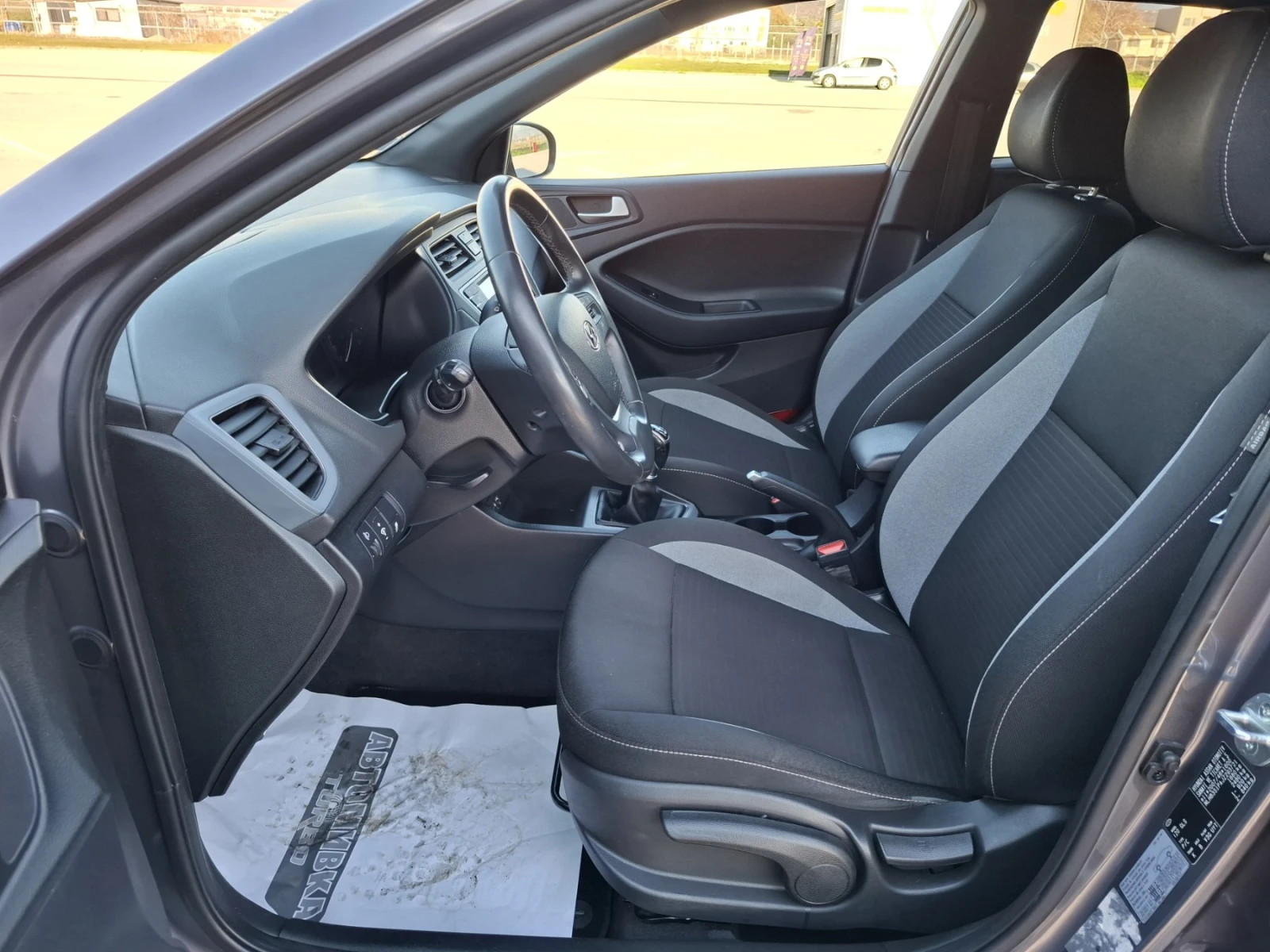 Hyundai I20 1.1 CRDi* Trend* Navi* LED* CAMERA  - изображение 6