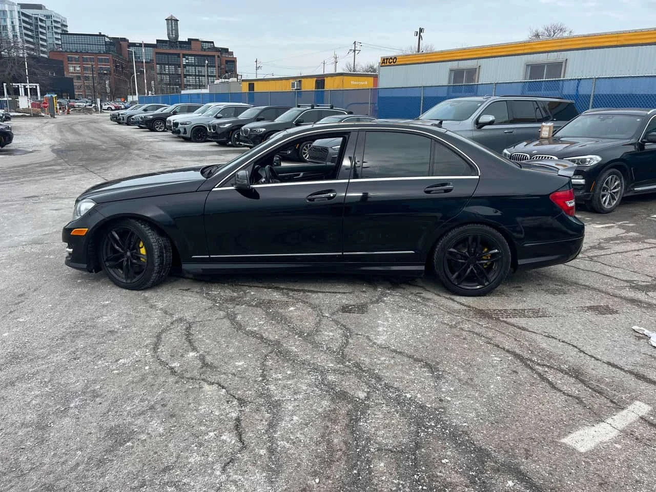 Mercedes-Benz C 300 АМГ Пакет/CARFAX/Панорама/Подгрев/Памет/Клип - изображение 2