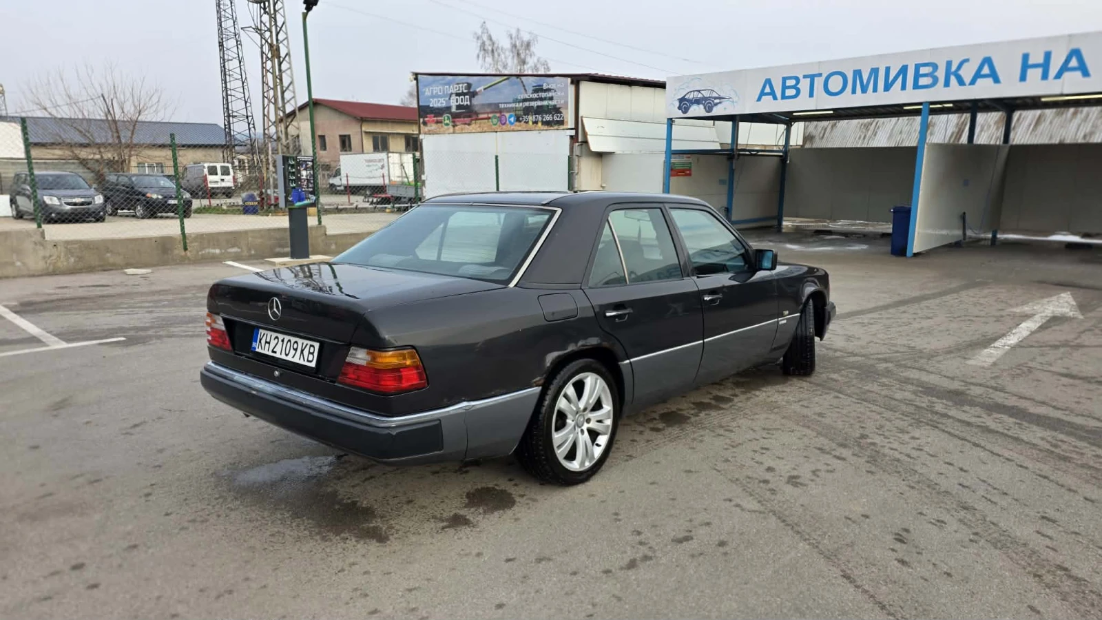 Mercedes-Benz 124 2.0, снимка 5 - Автомобили и джипове - 53763439