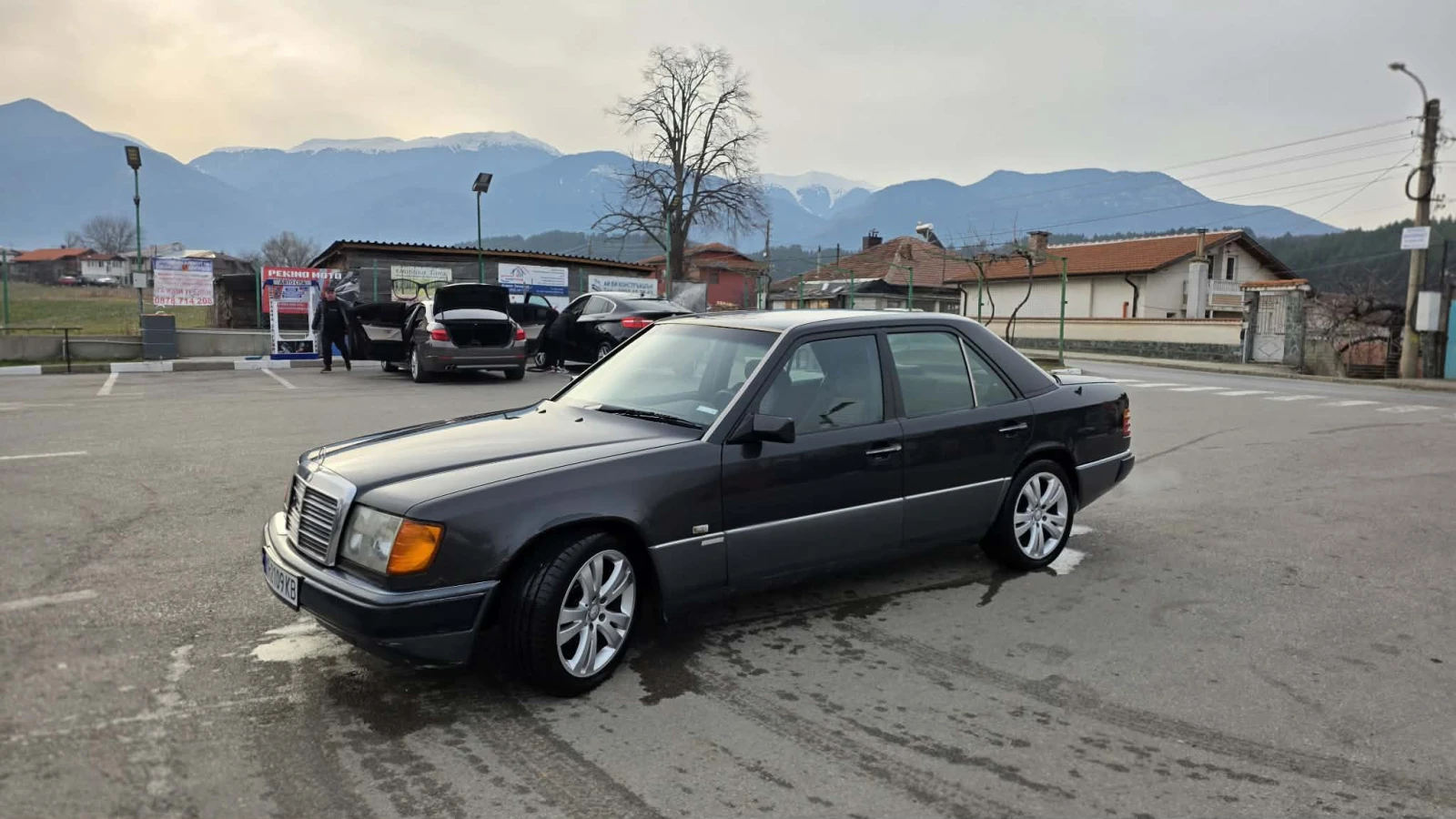 Mercedes-Benz 124 2.0, снимка 4 - Автомобили и джипове - 53763439
