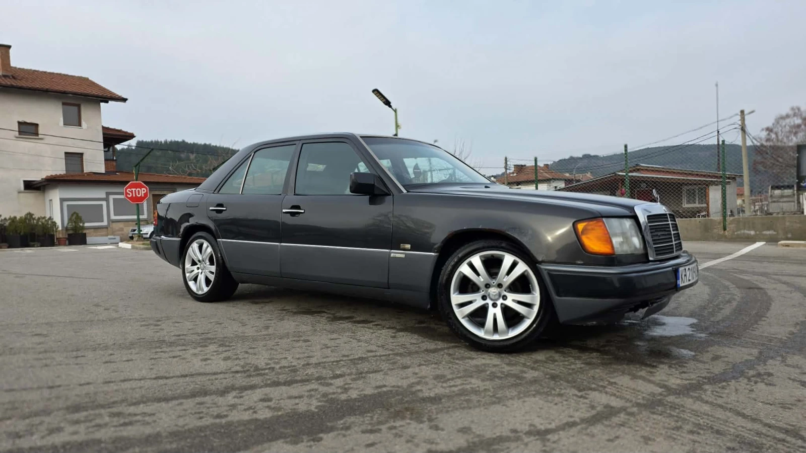 Mercedes-Benz 124 2.0