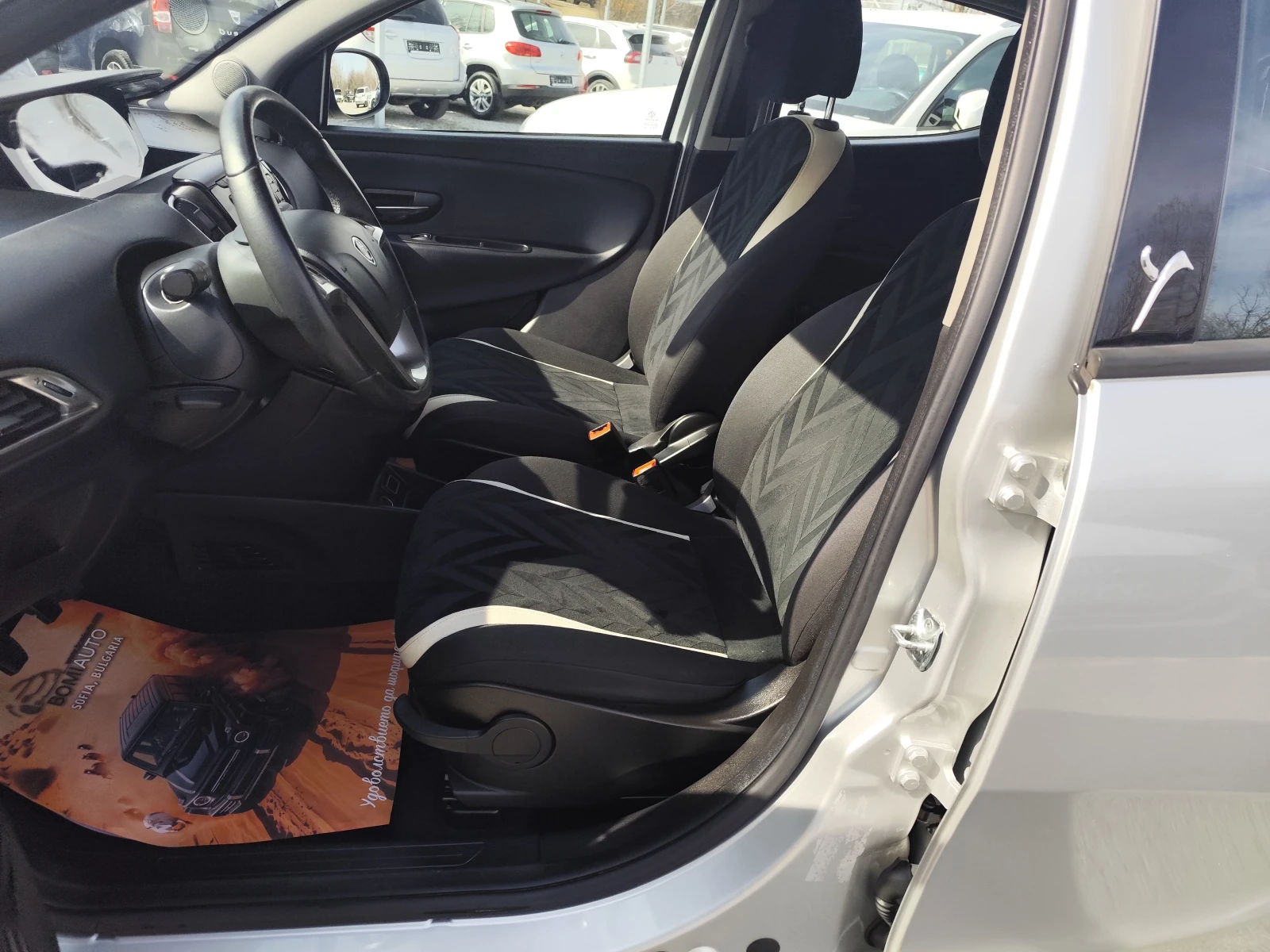 Lancia Ypsilon 1.3mJTD* EURO6B* KLIMA* , снимка 7 - Автомобили и джипове - 53782868