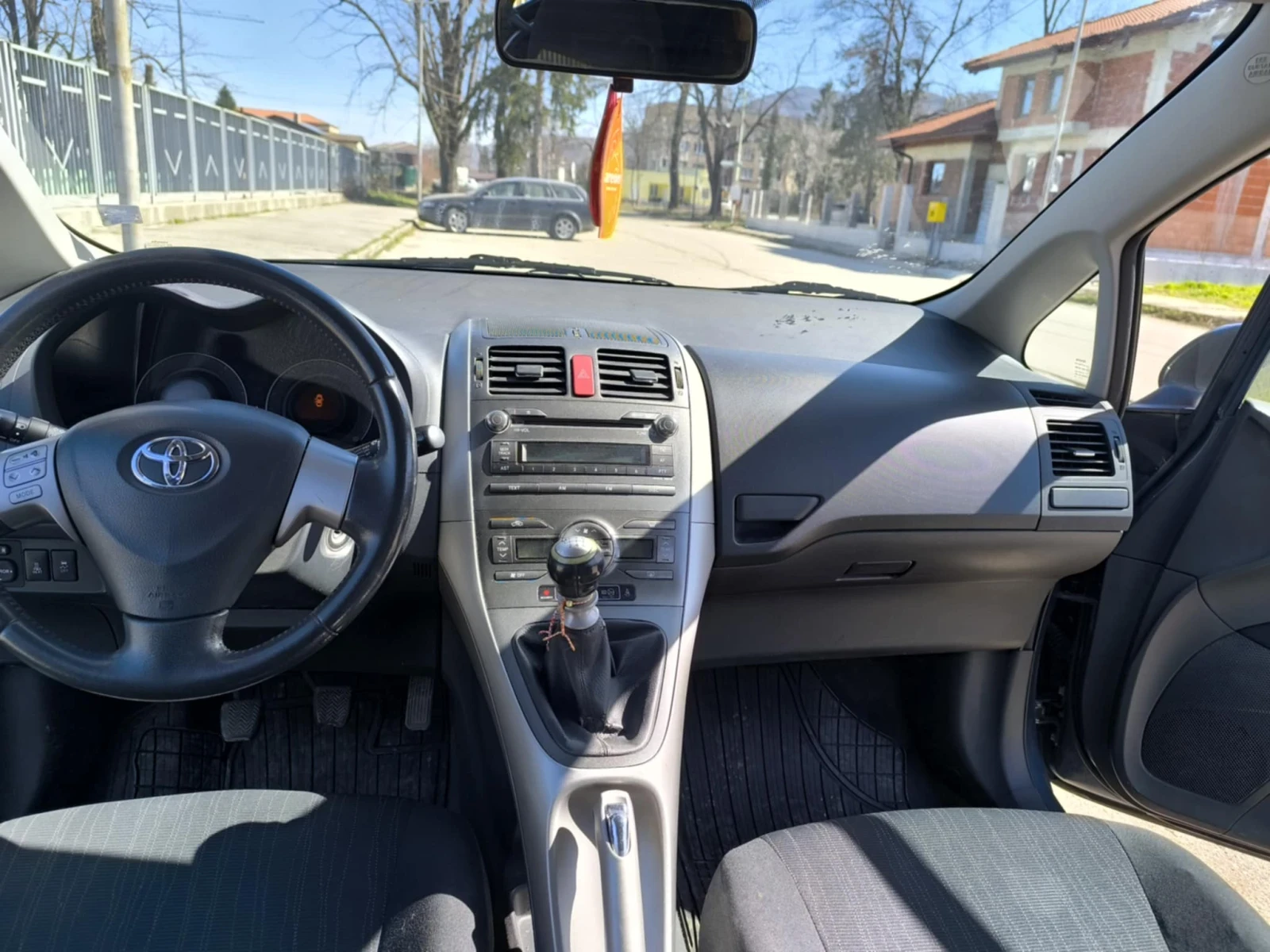 Toyota Auris | Mobile.bg � ����������� 10