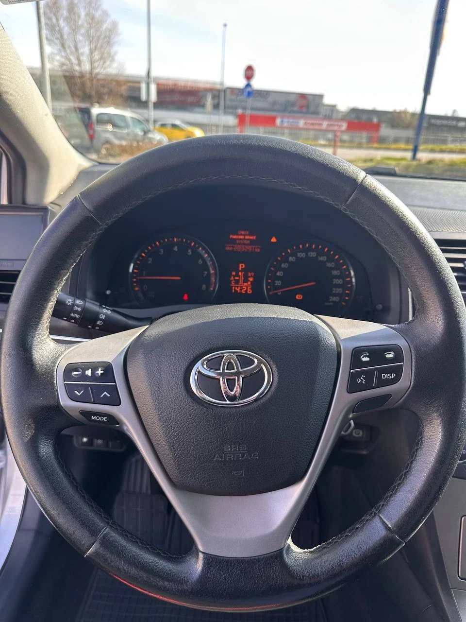 Toyota Avensis, снимка 4 - Автомобили и джипове - 53819150
