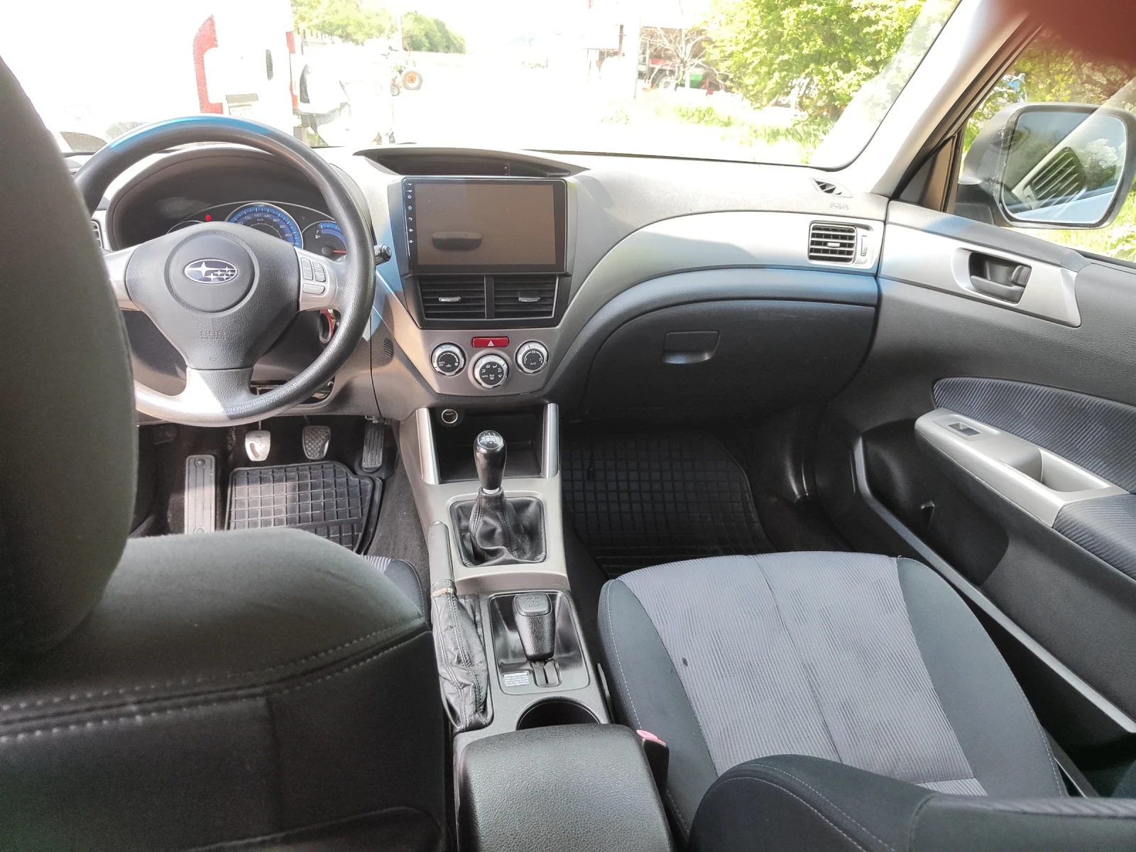 Subaru Forester Джип, снимка 4 - Автомобили и джипове - 53875258