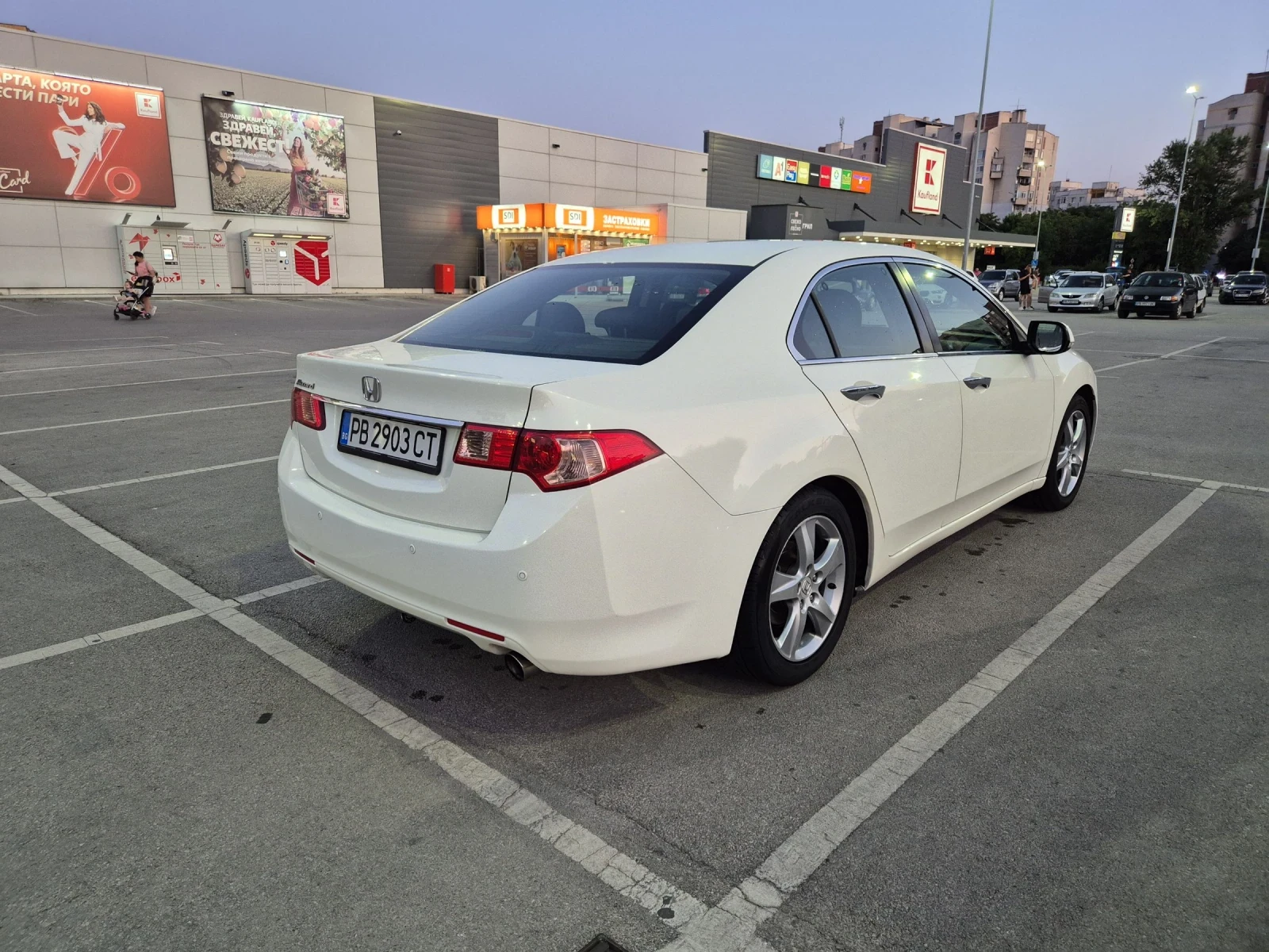 Honda Accord, снимка 4 - Автомобили и джипове - 53954954