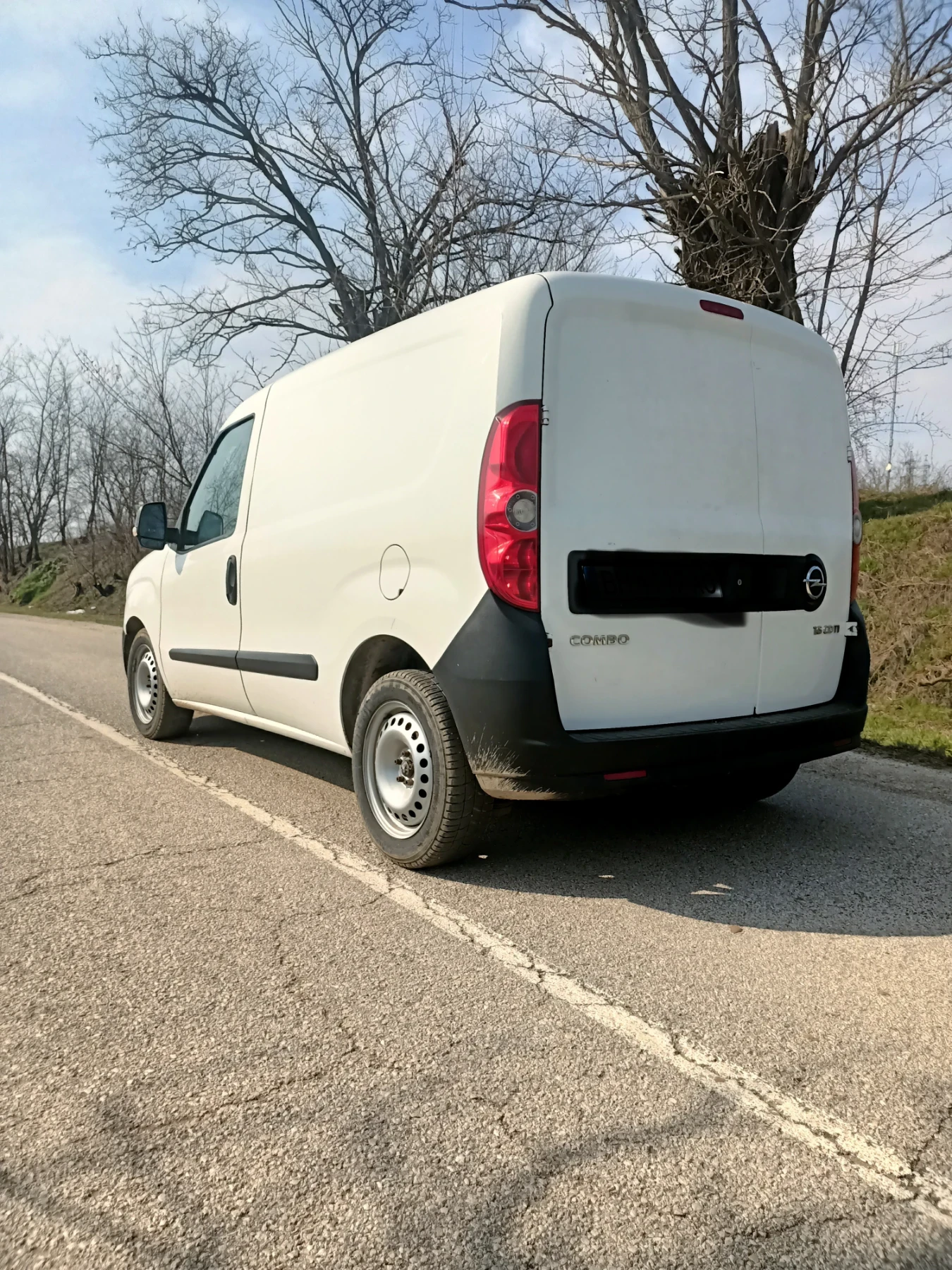 Opel Combo 1.6 cdti, снимка 3 - Автомобили и джипове - 54175711