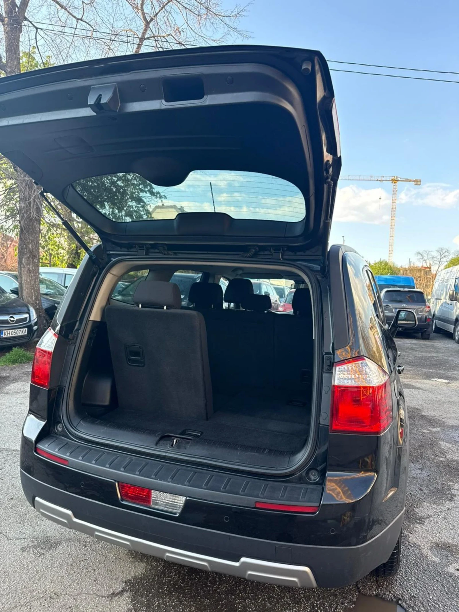 Chevrolet Orlando 2.0 diesel 131 к.с. 7 места, снимка 7 - Автомобили и джипове - 54253266