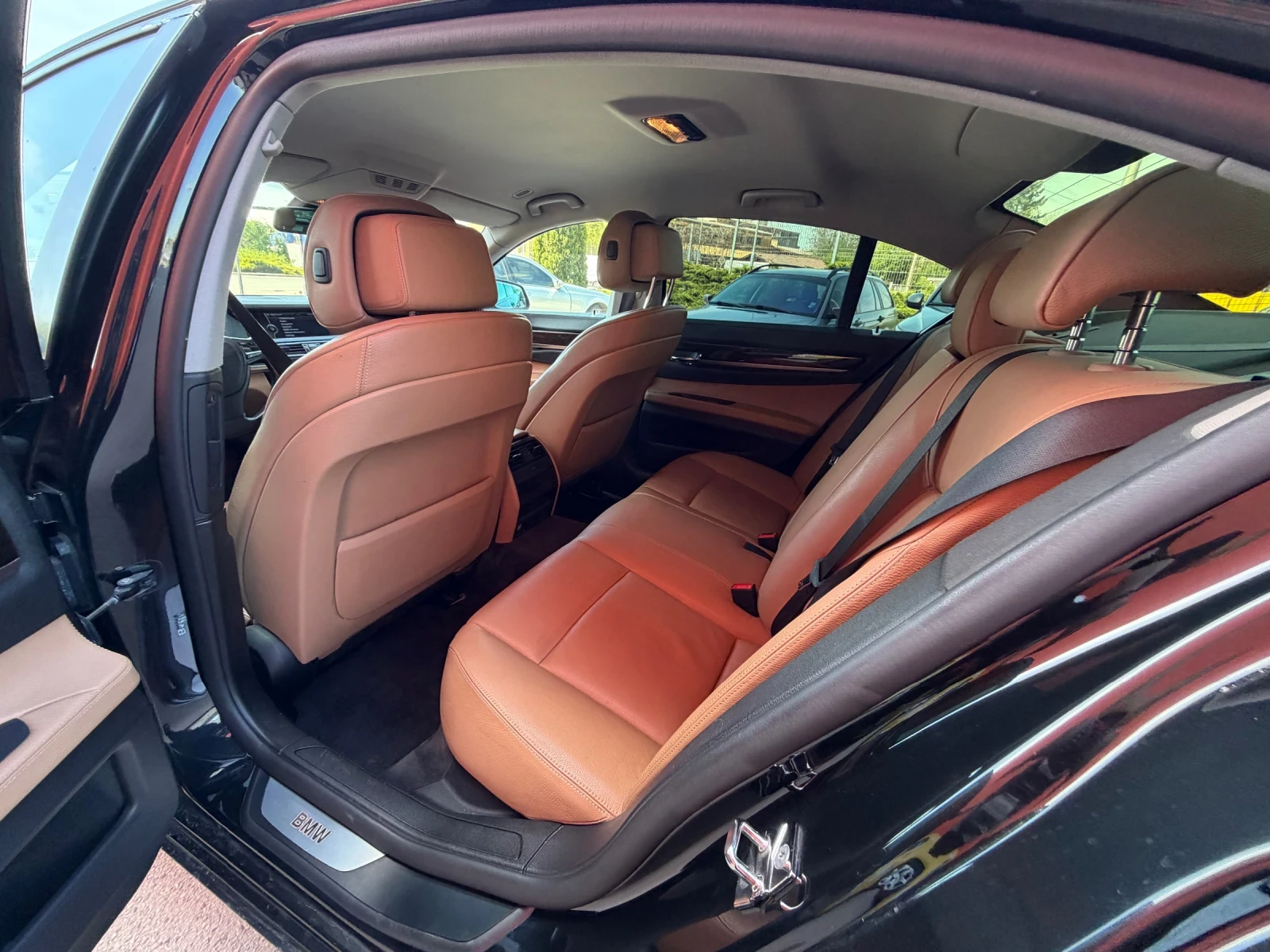 BMW 730 3.0D* F01* Кожа, снимка 10 - Автомобили и джипове - 54343087