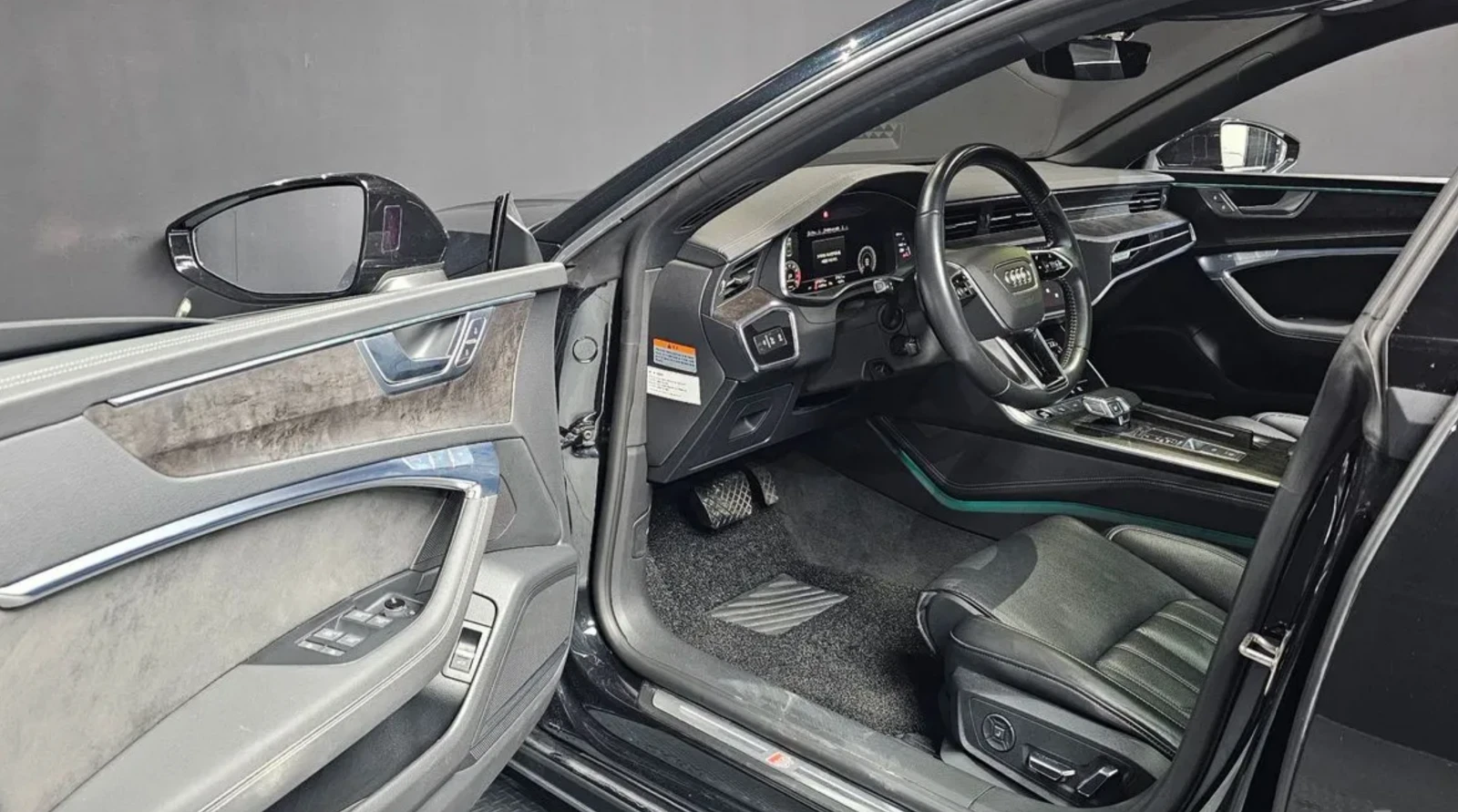 Audi A7 TFSI 3.0 / CARFAX, снимка 7 - Автомобили и джипове - 54744921