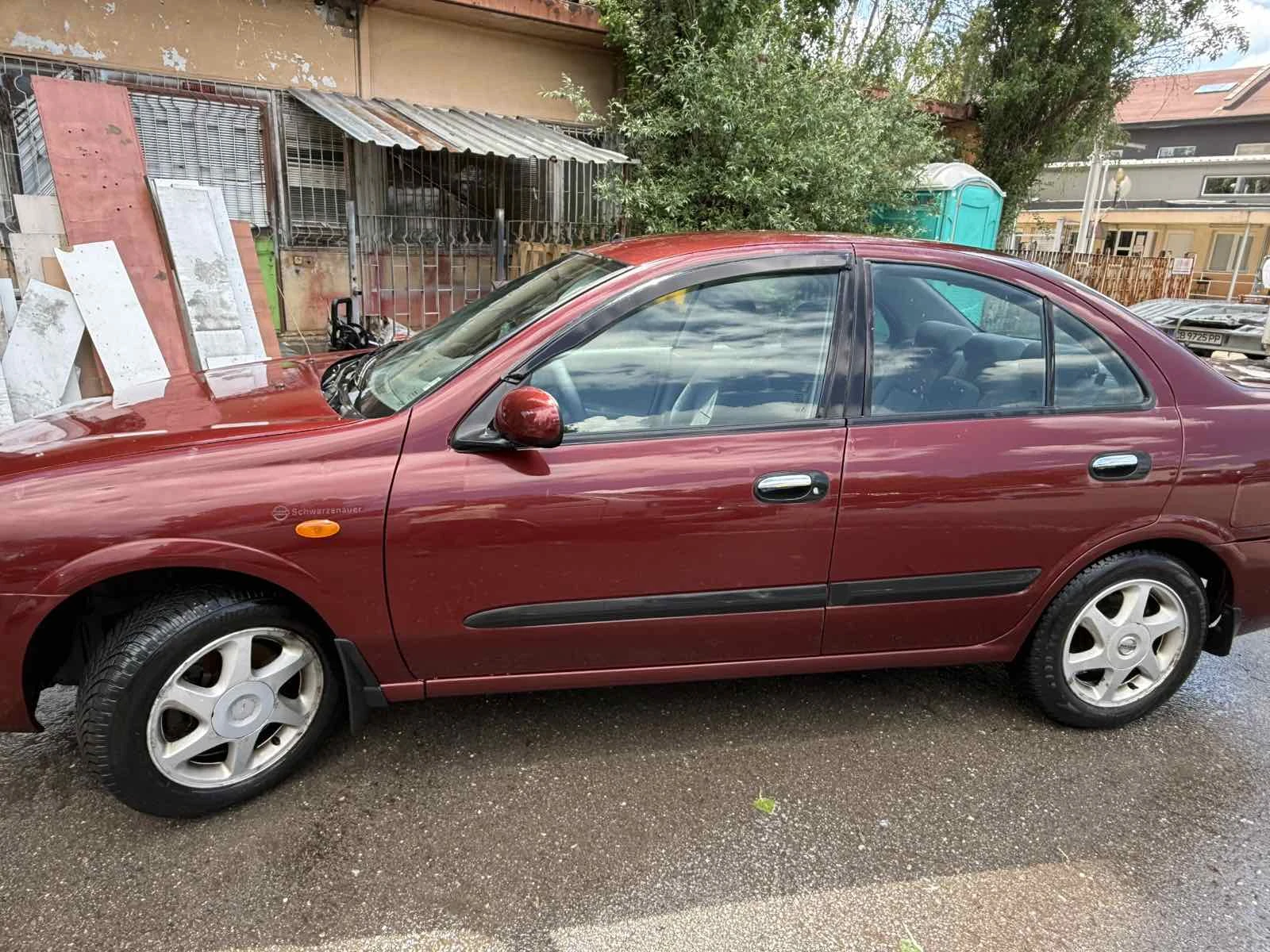 Nissan Almera Фейслифт, снимка 4 - Автомобили и джипове - 54824506