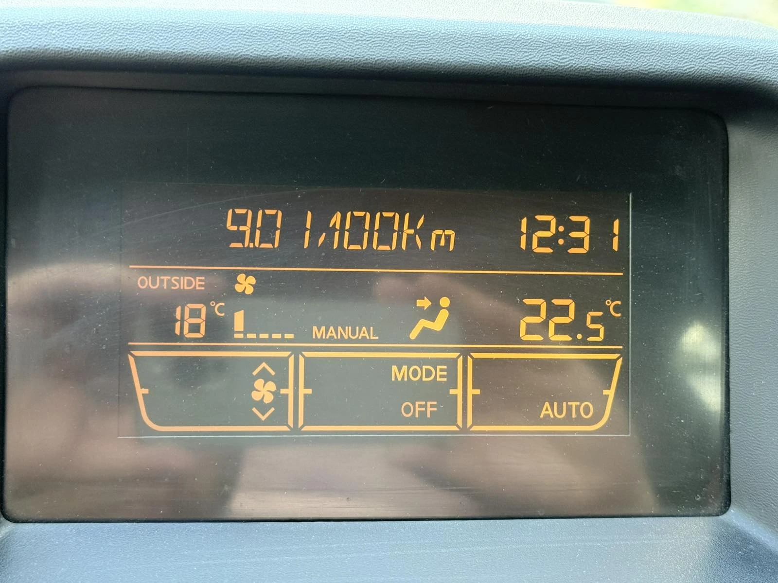 Nissan Almera Фейслифт, снимка 9 - Автомобили и джипове - 54824506