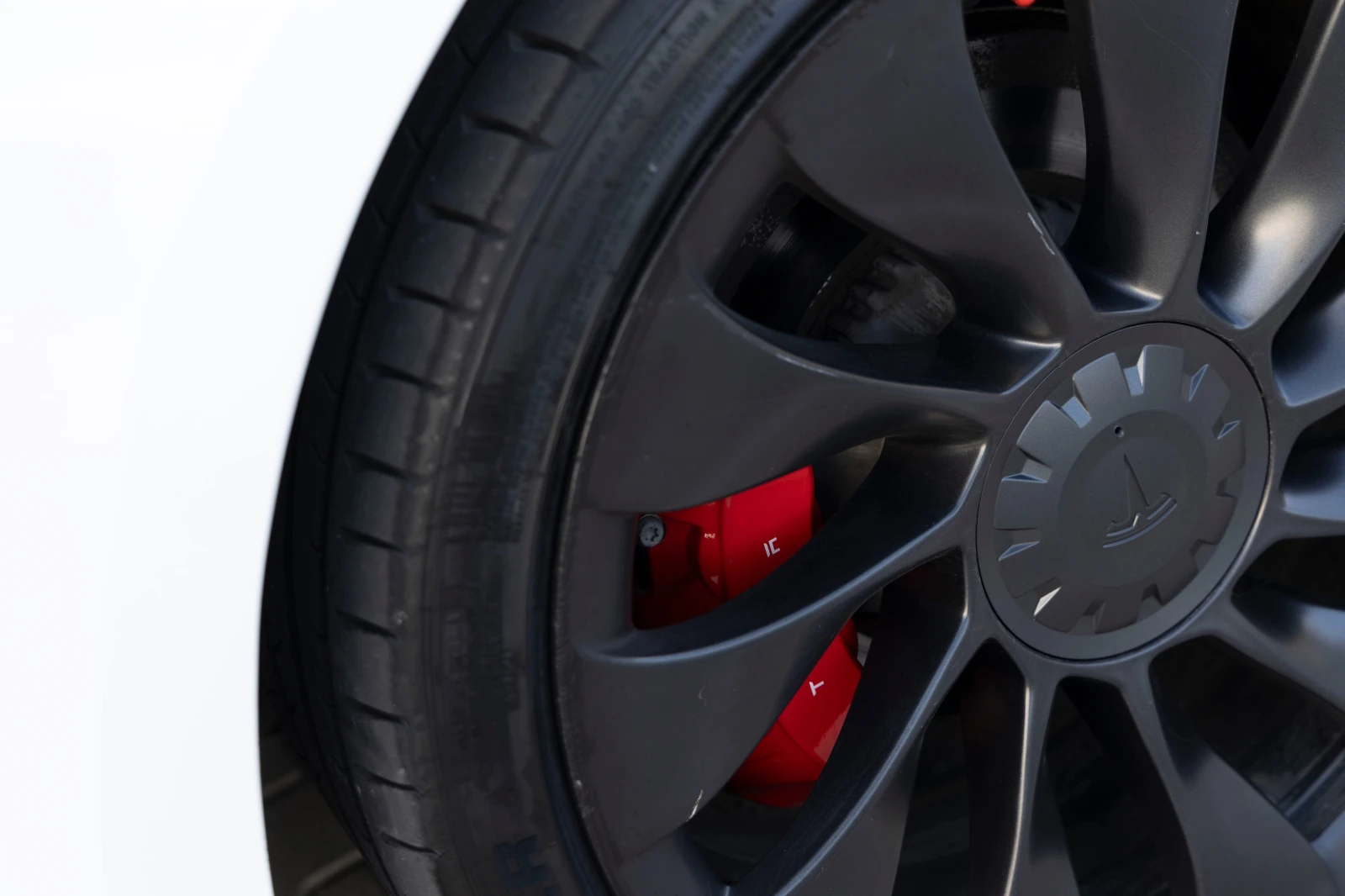 Tesla Model 3 Performance, снимка 17 - Автомобили и джипове - 55138846