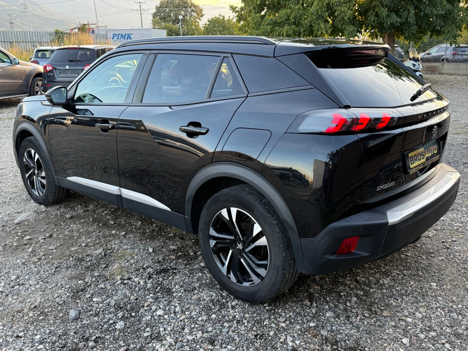 Peugeot 2008 1.5 HDI | EAT8 | LED | Camera, снимка 5 - Автомобили и джипове - 56298383