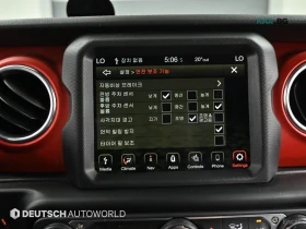 Jeep Gladiator RUBICON / DISTRONIC / ПОДГРЕВИ / КОЖЕН САЛОН, снимка 15
