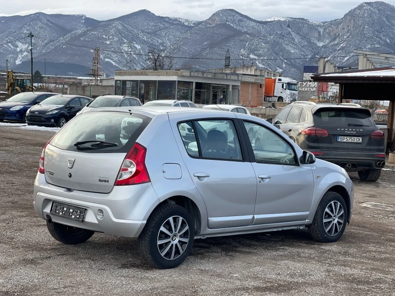 Dacia Sandero 1.4i LPG, снимка 6 - Автомобили и джипове - 43829238